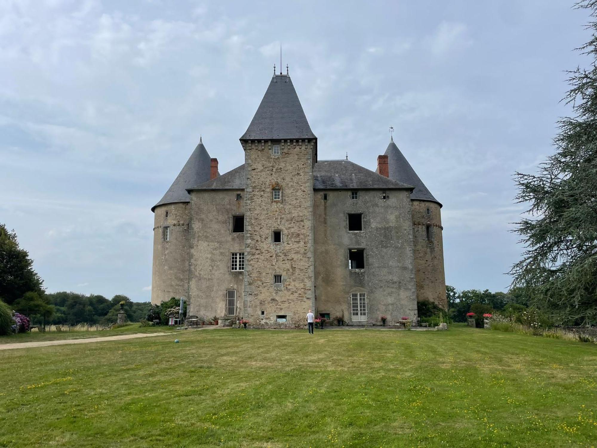 "Le Petit Bonheur" Gite Van 4 Tot 12 Personen Met Prive Vijver Van 2Ha Maisonnais-Sur-Tardoire ภายนอก รูปภาพ